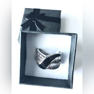 Lia Sophia “Impulse” Marcasite & Onyx Swirl Ring Rhodium Plated Size 6